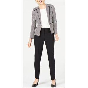 NWT Le Suit One-Button Pantsuit